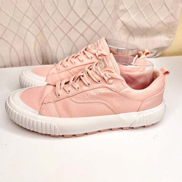 Levi's Shoes - Levi’s Women’s Emma Platform Sneakers Size  8 Pink
